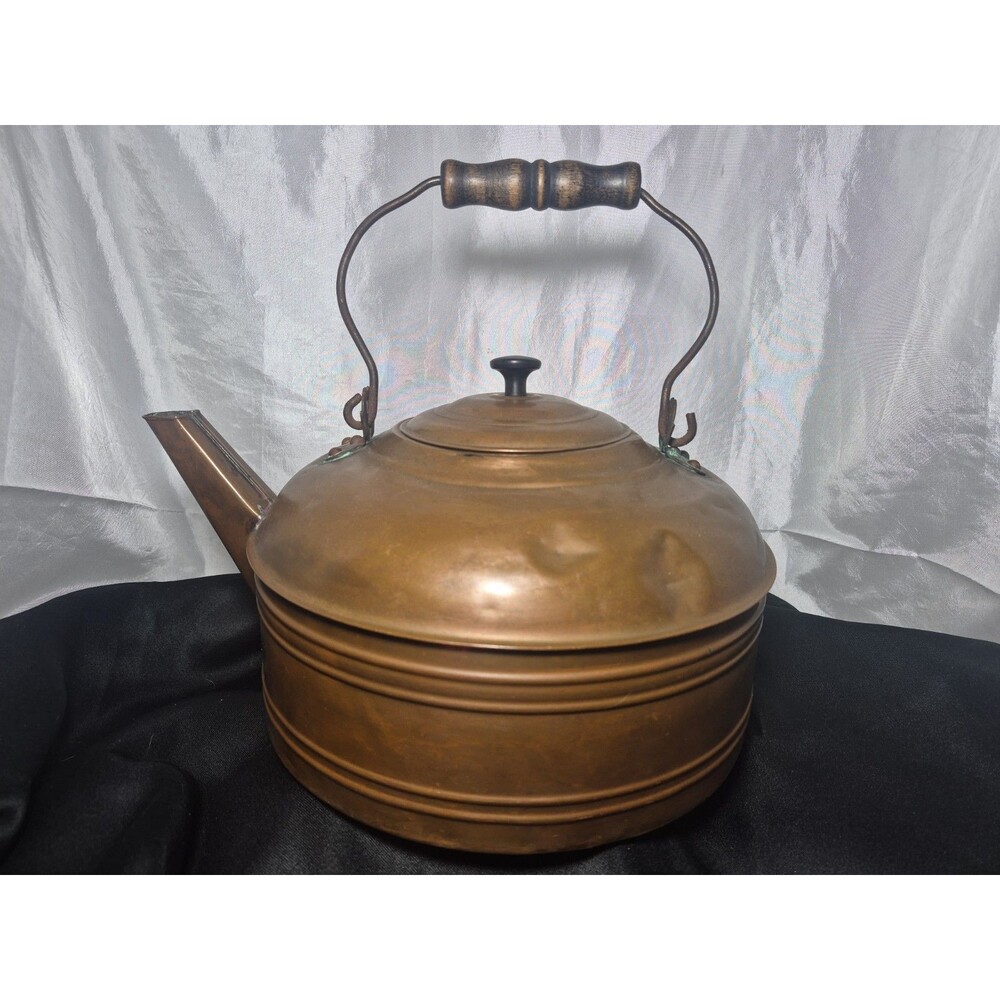 Antique Revere Ware 10.25” Tea Pot Kettle Copper With Brass And Wood Handle